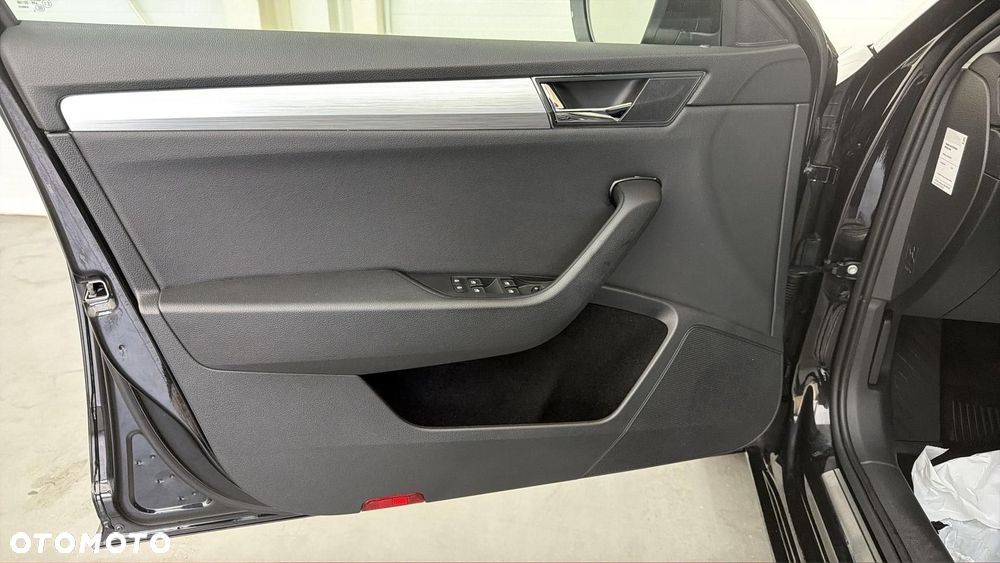 Skoda Superb 2.0 TDI SCR Ambition DSG - 10