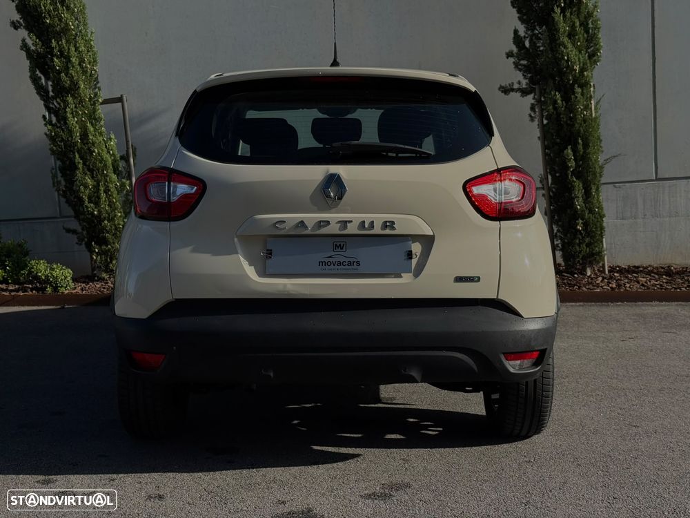 Renault Captur - 10