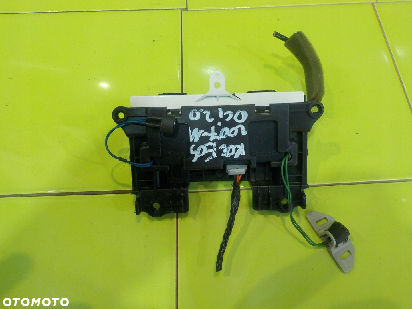 RENAULT KOLEOS I 2.0 DCI 09r 5D modul sensor 2483561000 - 2