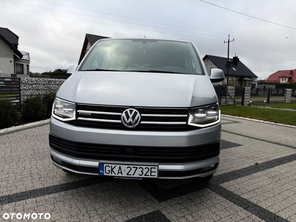 Volkswagen Caravelle 2.0 TDI L2 Highline 4Motion DSG - 2