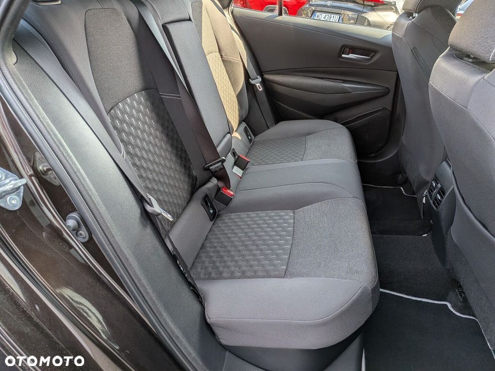 Toyota Corolla 1.8 Hybrid Comfort - 29