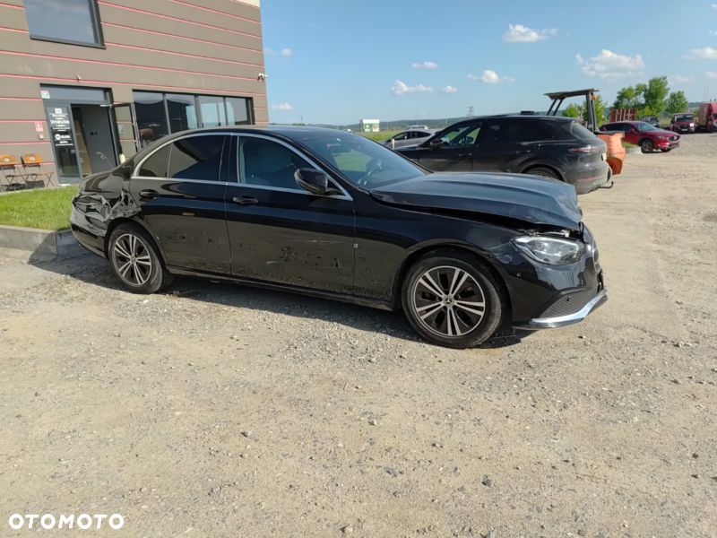 Mercedes-Benz Klasa E 220 d 9G-TRONIC - 6