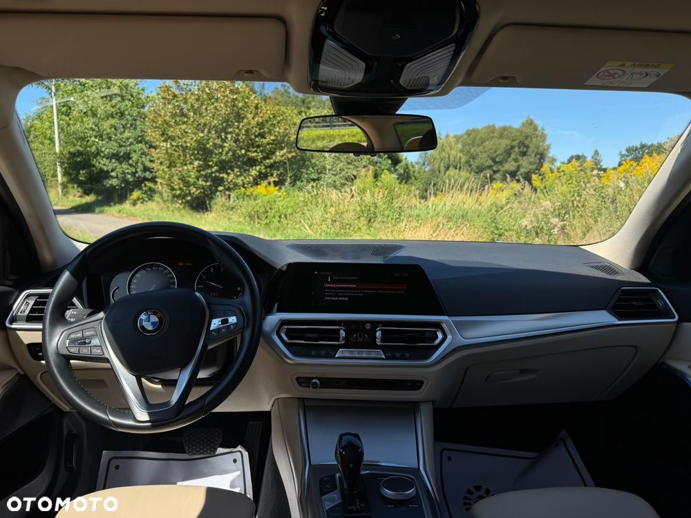 BMW Seria 3 320i GPF Sport Line - 36