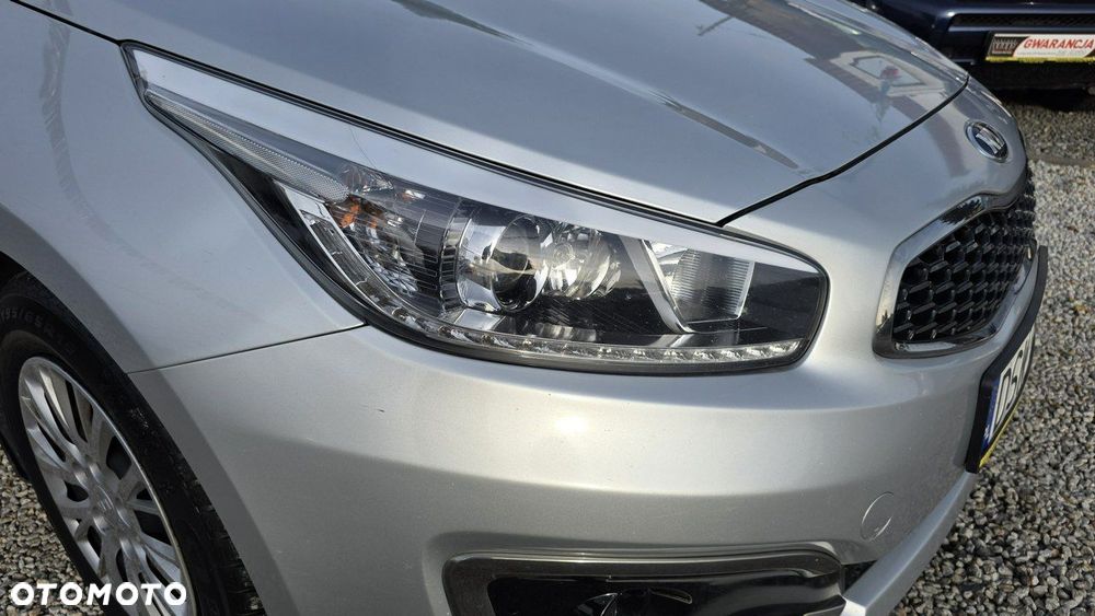 Kia Ceed - 32