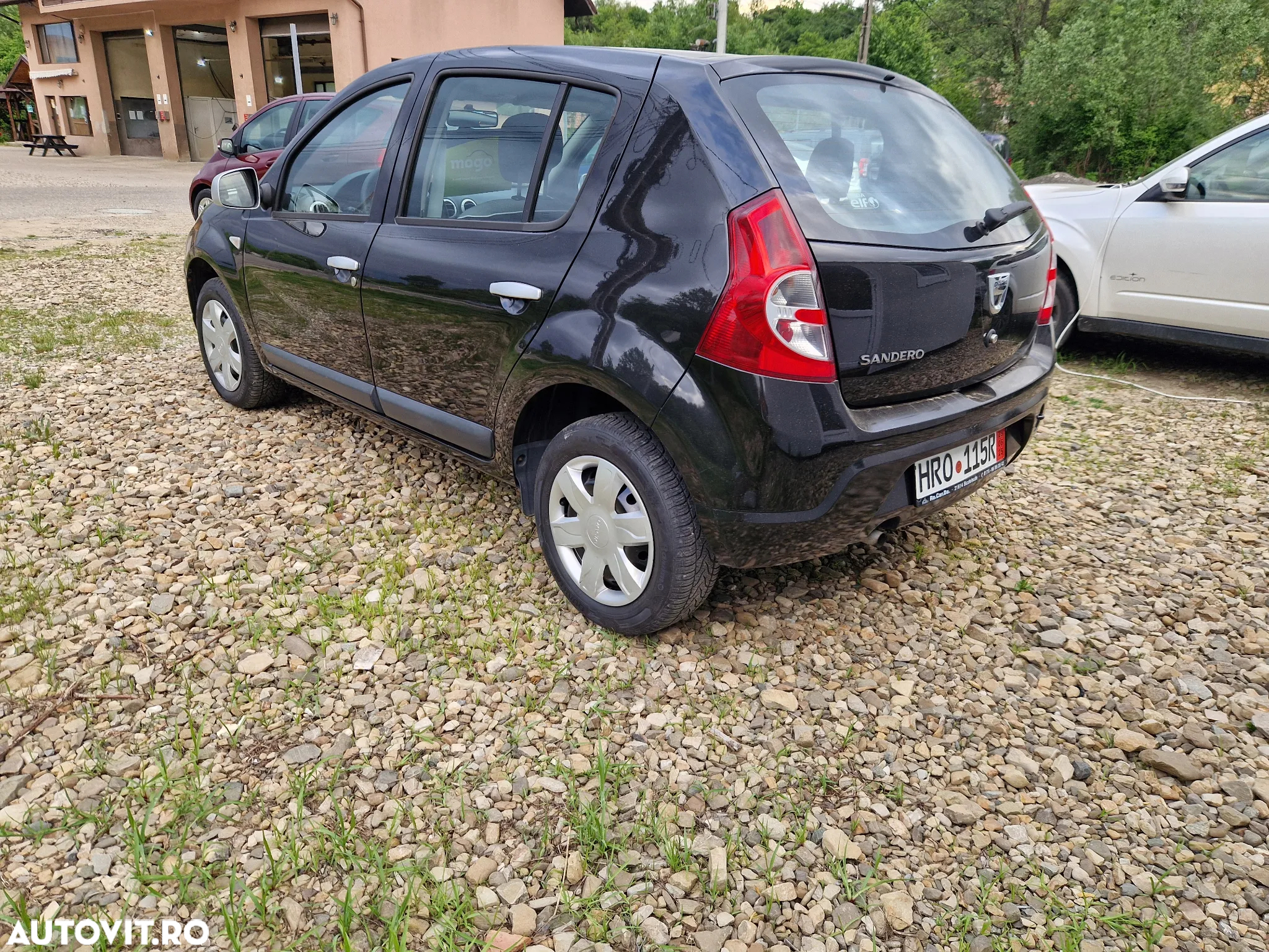 Dacia Sandero 1.2 16V 75 Laureate - 3