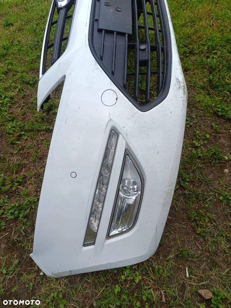 przedni zderzak ford mondeo mk4 lift kolor f6 - 6
