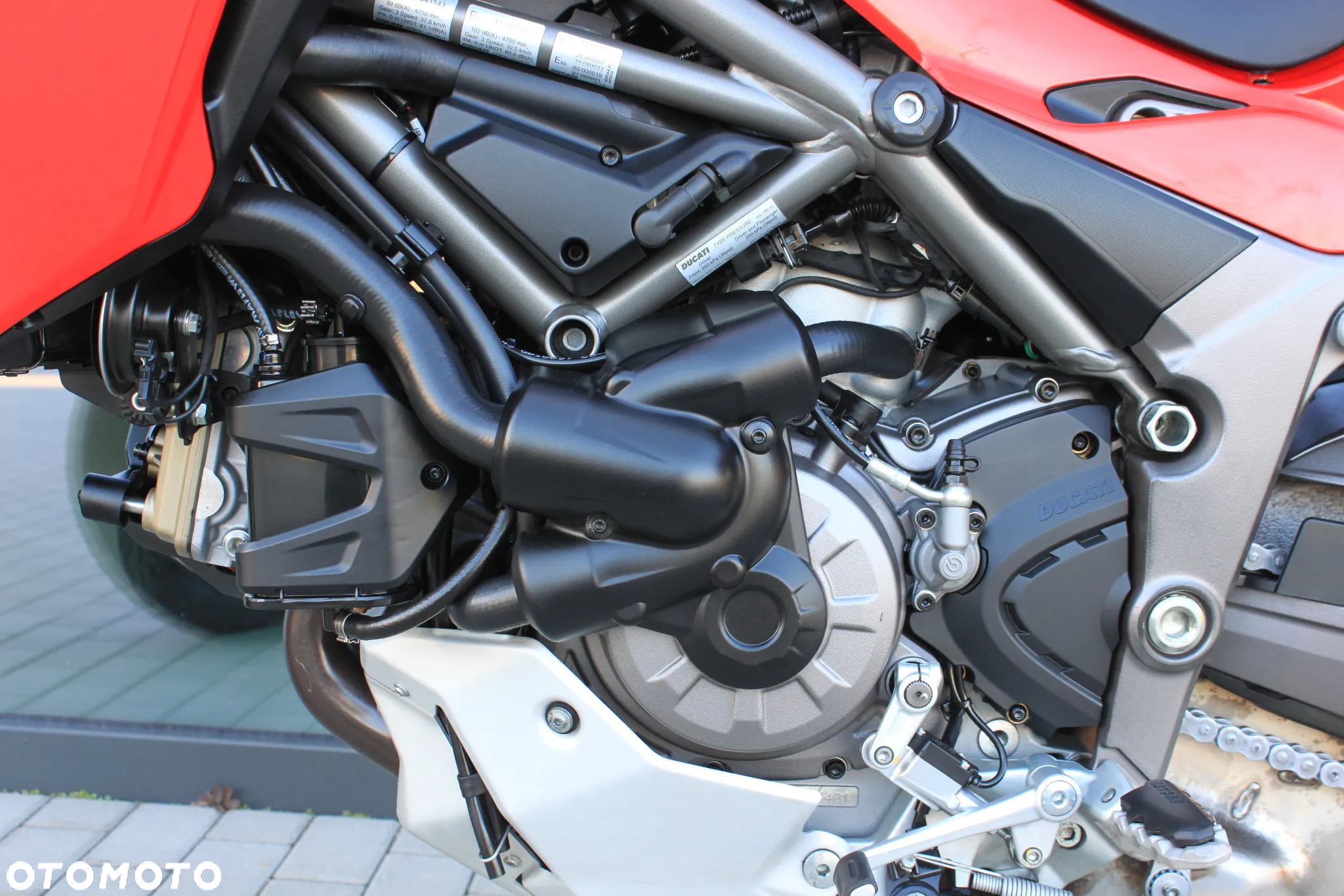 Ducati Multistrada - 10