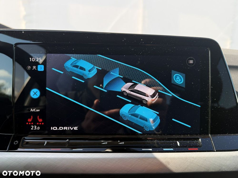 Volkswagen Golf Variant 1.5 eTSI mHEV Life DSG - 23