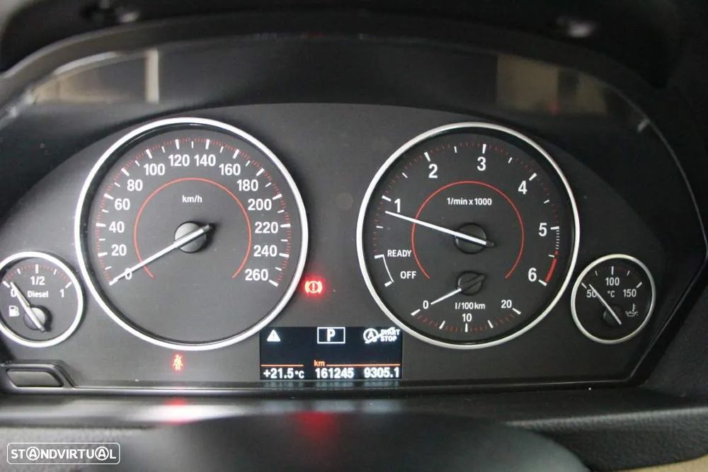 BMW 318 d Touring Auto - 10