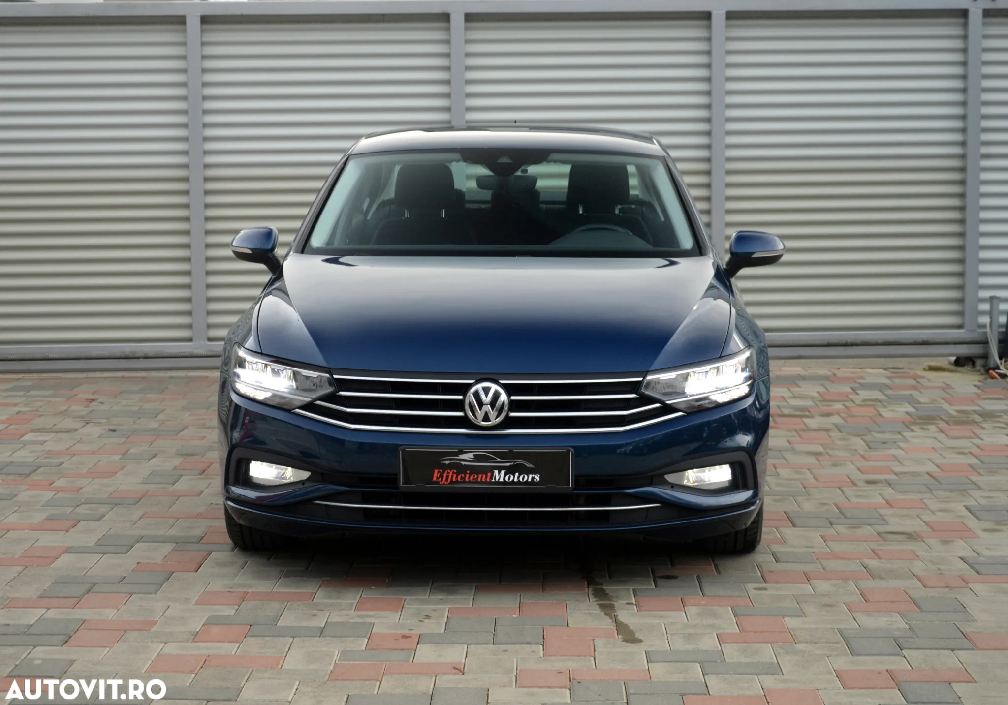 Volkswagen Passat 1.6 TDI DSG Comfortline - 3