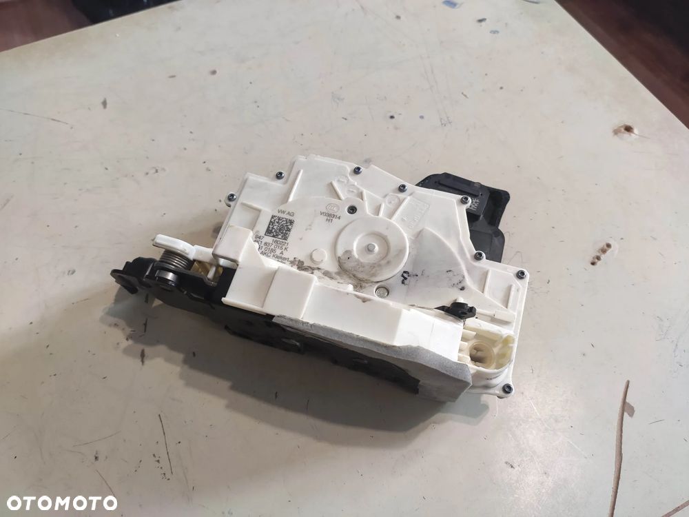 WG Zamek Lewy Przód Lewy Tył Dociągi AUDI RS6 RSQ8 E-TRON 4K0839015R 4K1837015K - 5