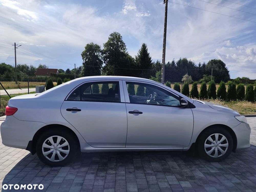 Toyota Corolla - 8