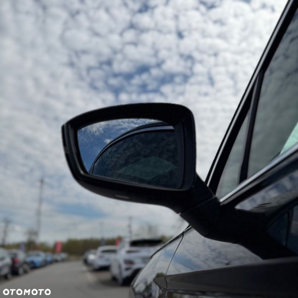 Volkswagen Tiguan - 14