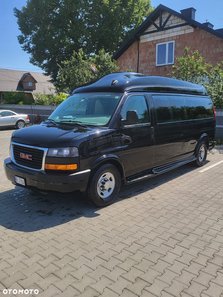 Chevrolet Express - 1
