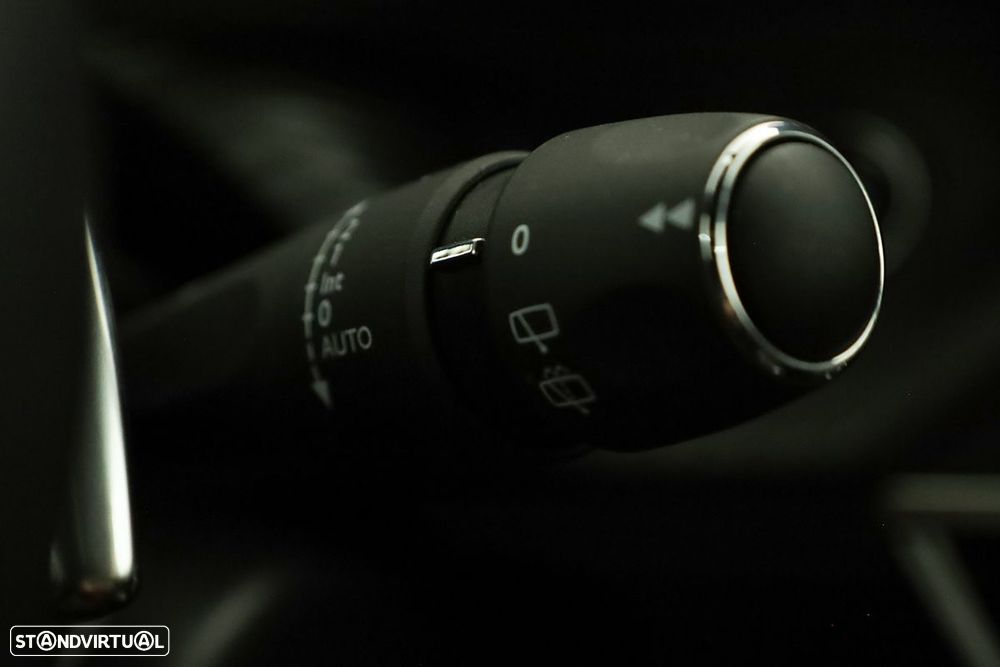 Peugeot 2008 1.2 PureTech GT EAT8 - 18