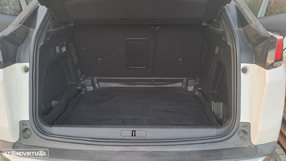 Peugeot 3008 1.5 BlueHDi GT Line J19 EAT8 - 5
