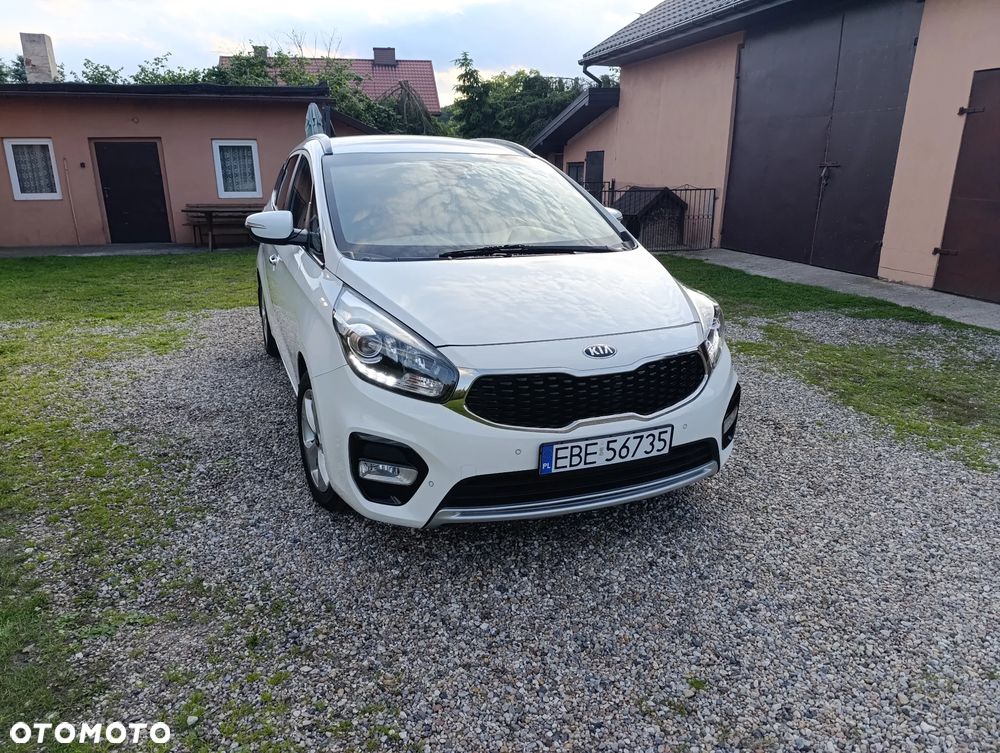 Kia Carens - 2
