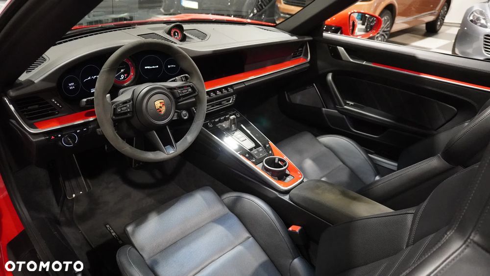 Porsche 911 911Turbo S Cabriolet - 6
