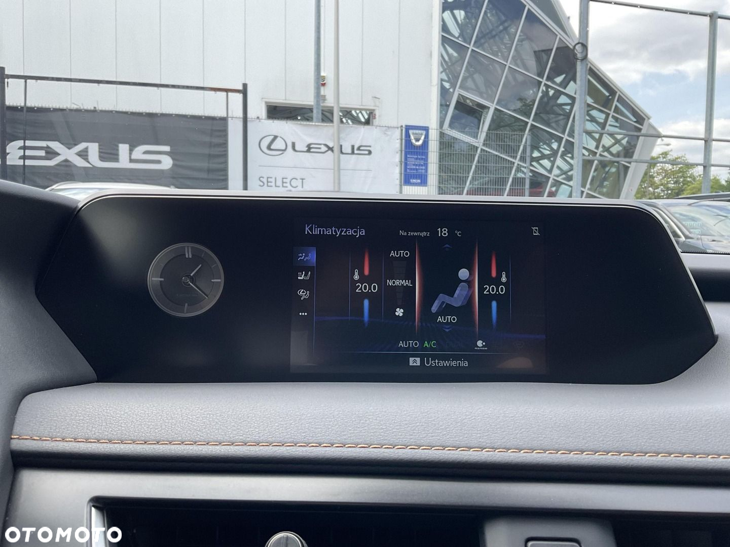 Lexus UX - 29