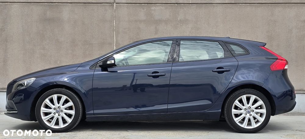 Volvo V40 - 8