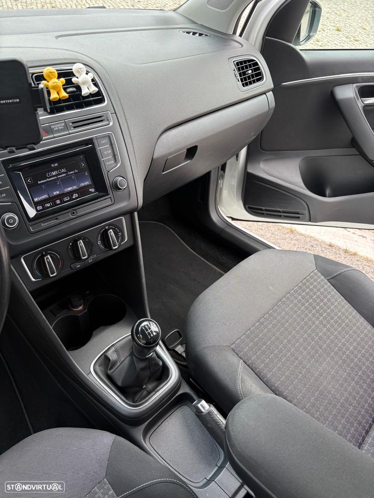 VW Polo 1.0 Trendline - 22