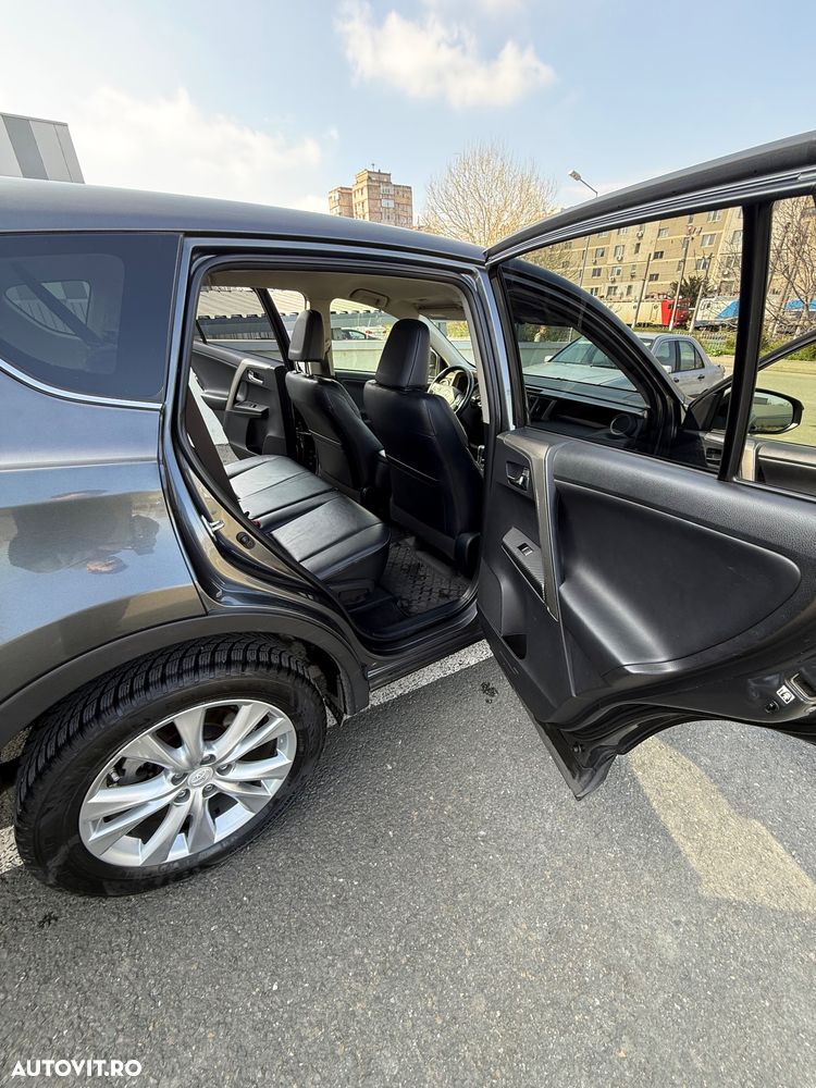 TOYOTA RAV4 2013 — imagine 9