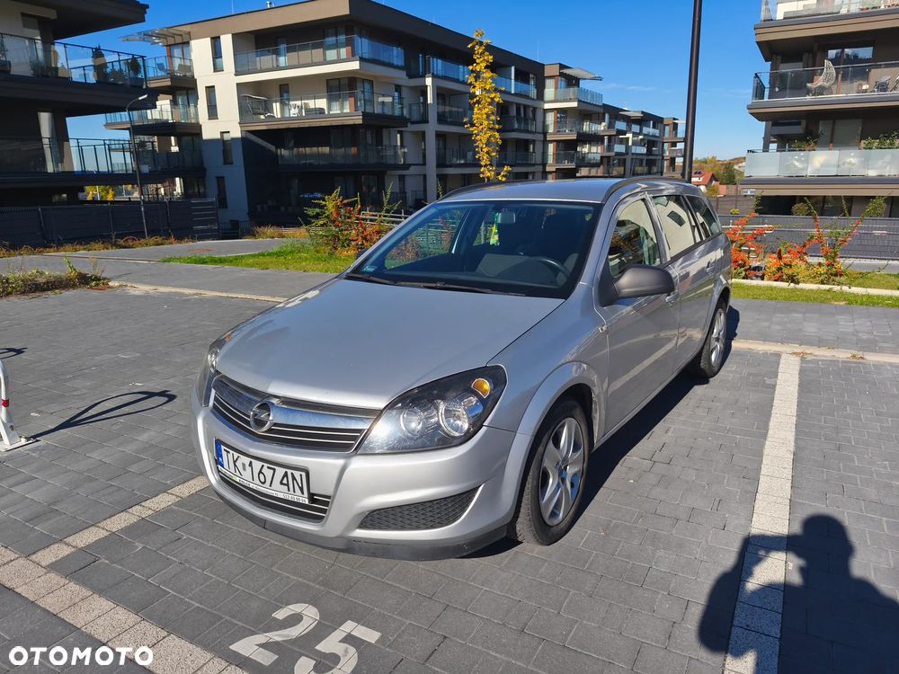 Opel Astra 2011 photo 5