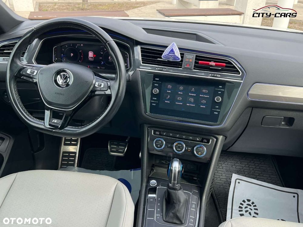 Volkswagen Tiguan - 17