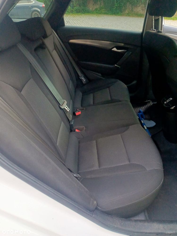 Hyundai i40 1.7 CRDi Comfort DCT - 5