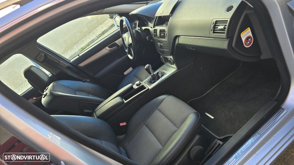 Mercedes-Benz C 220 CDi Avantgarde BlueEfficiency - 4