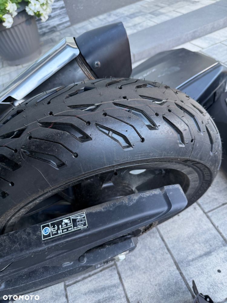 Honda NT - 9