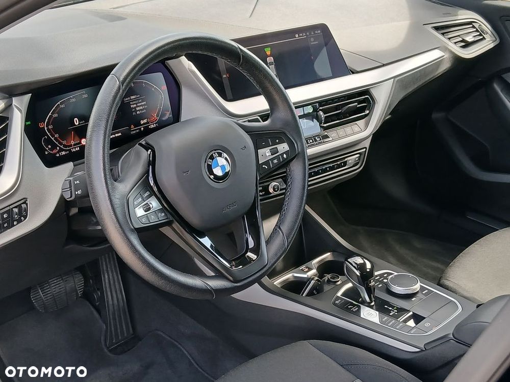 BMW Seria 1 118i - 15