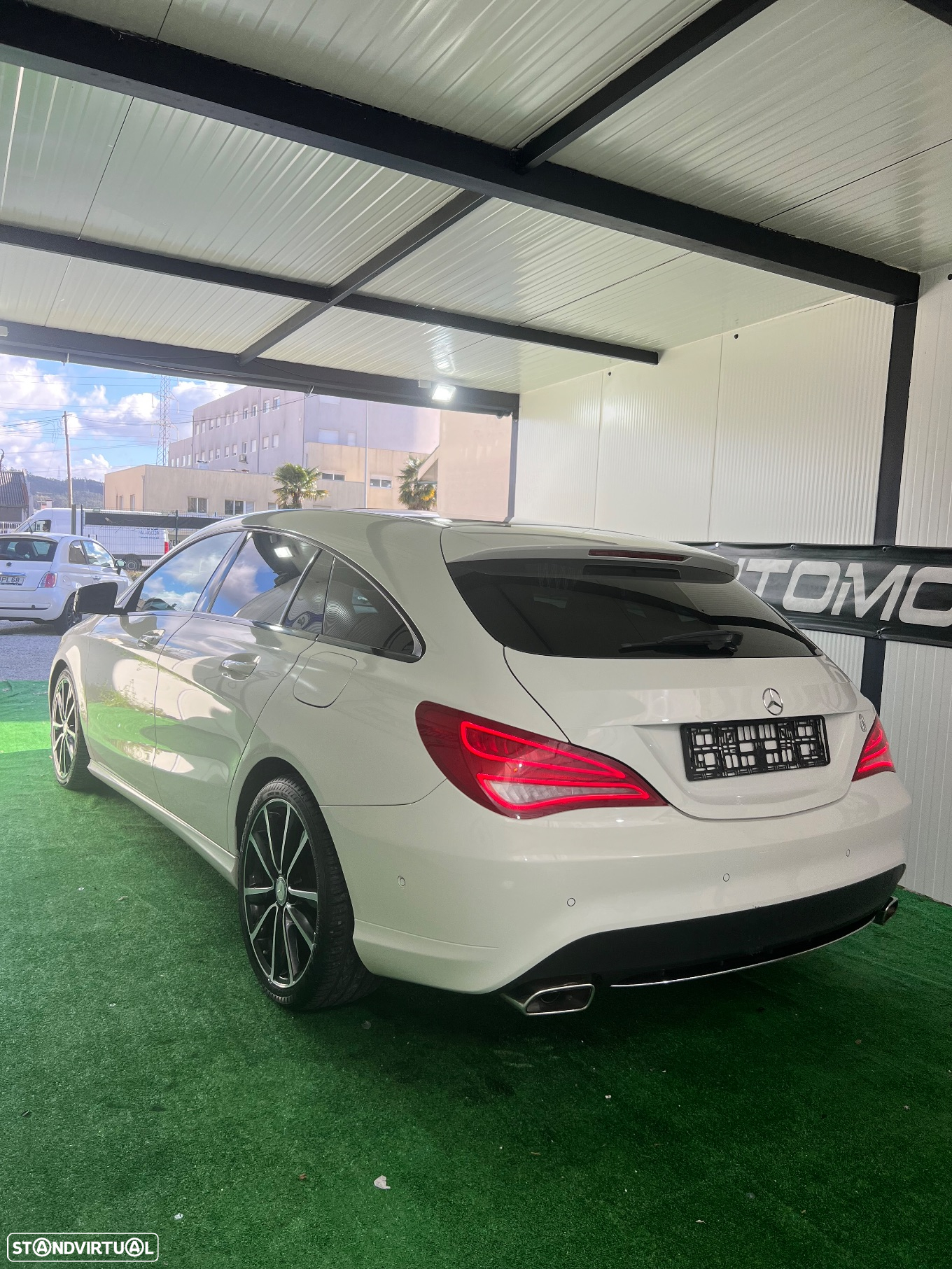 Mercedes-Benz CLA 200 Shooting Brake (CDI) d Urban - 4