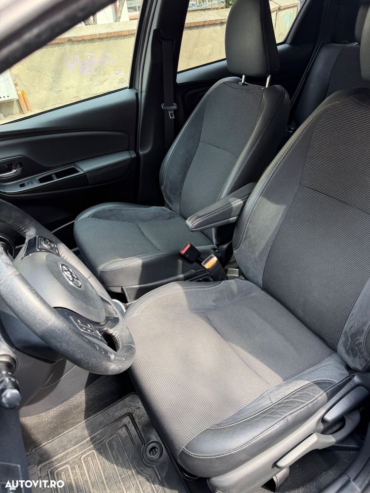 Toyota Yaris 1.5 VVT-i HSD Terra - 6