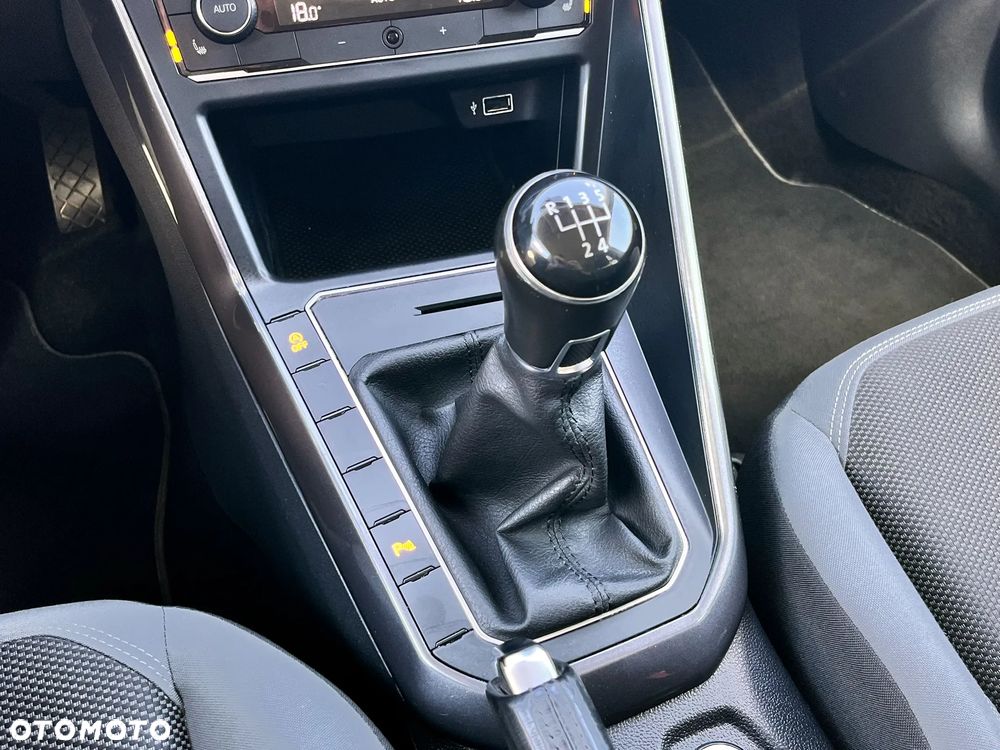 Volkswagen Polo 1.6 TDI SCR Highline - 17