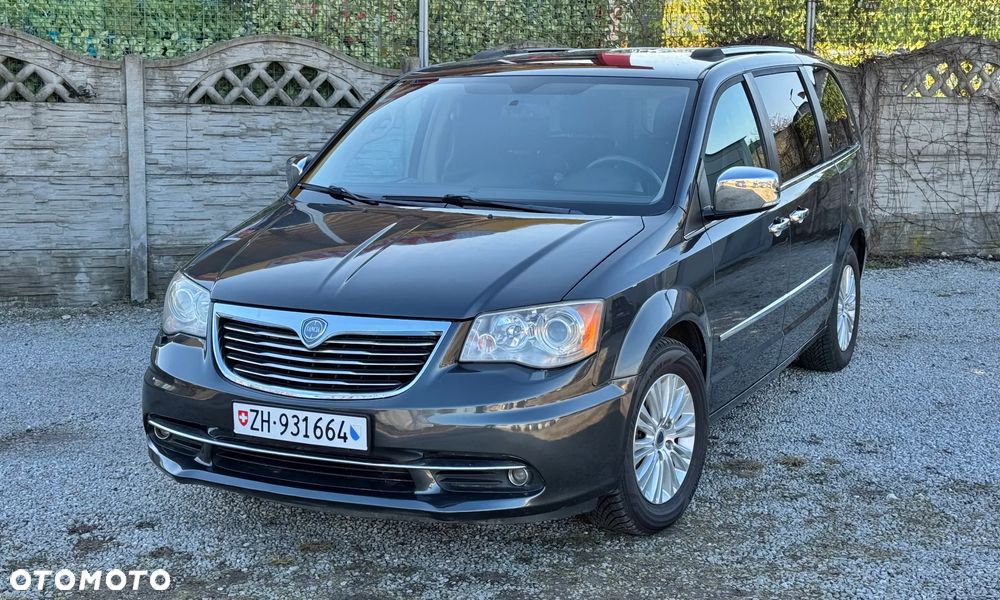Lancia Voyager 2.8CRD Platinum - 2