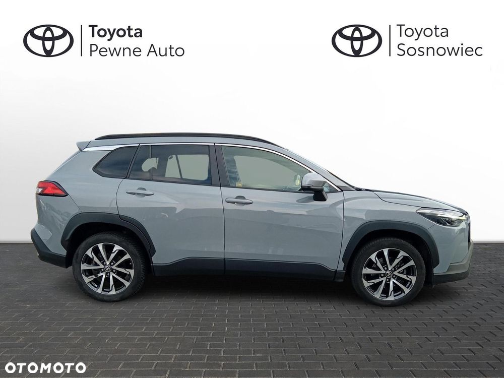 Toyota Corolla Cross - 8