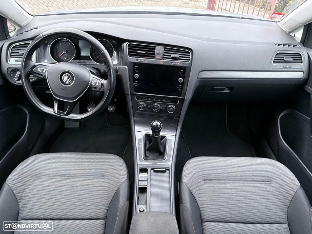 VW Golf 1.0 TSI Confortline - 6