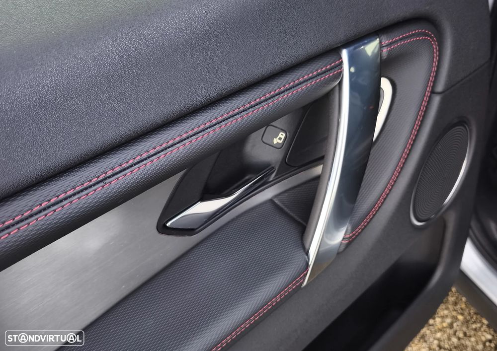 Land Rover Discovery Sport - 27