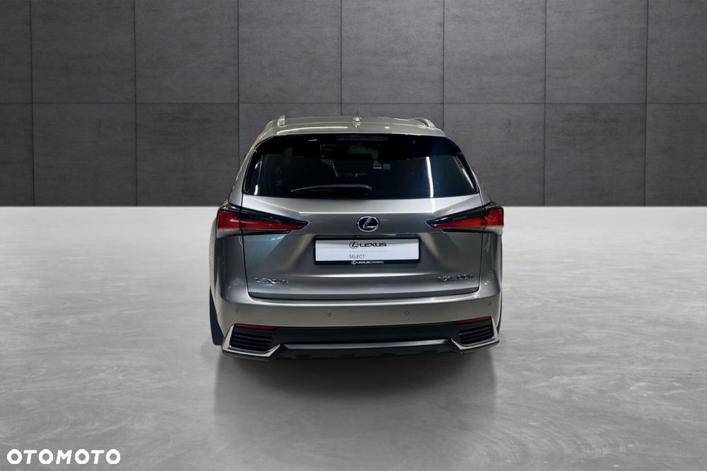 Lexus NX 300h Comfort AWD - 3