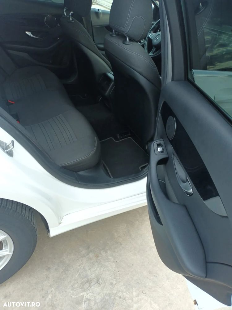 Mercedes-Benz C - 21