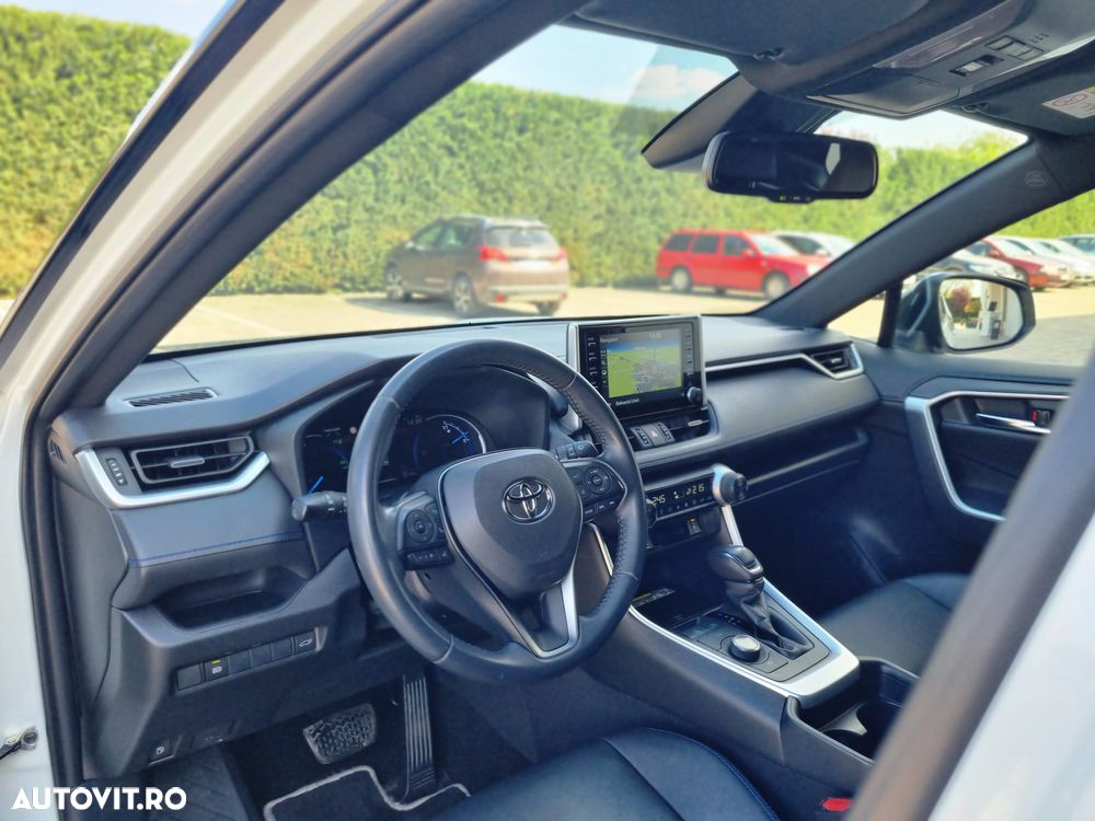 Toyota RAV4 2.5 VVT-iE 4x4 Luxury - 18