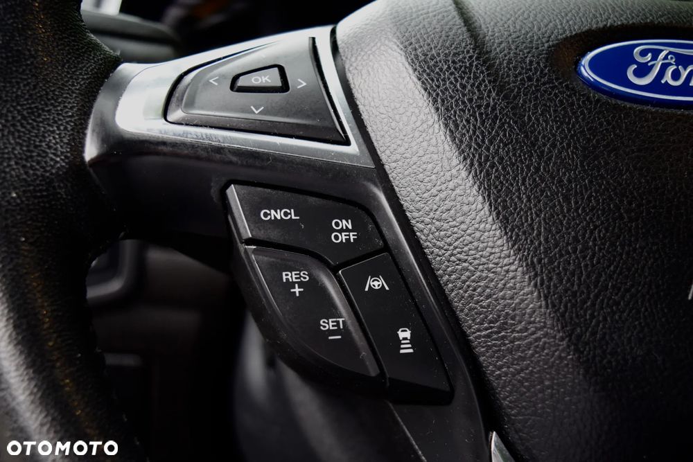 Ford Edge - 15