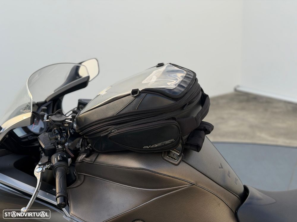 Honda VFR 1200 F - 5