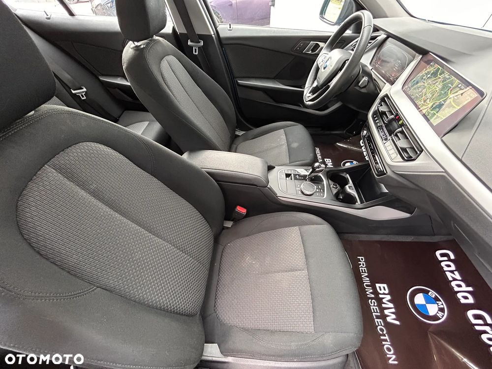 BMW Seria 1 118i Advantage - 21