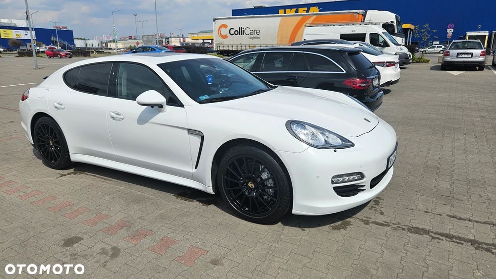 Porsche Panamera 4S - 1