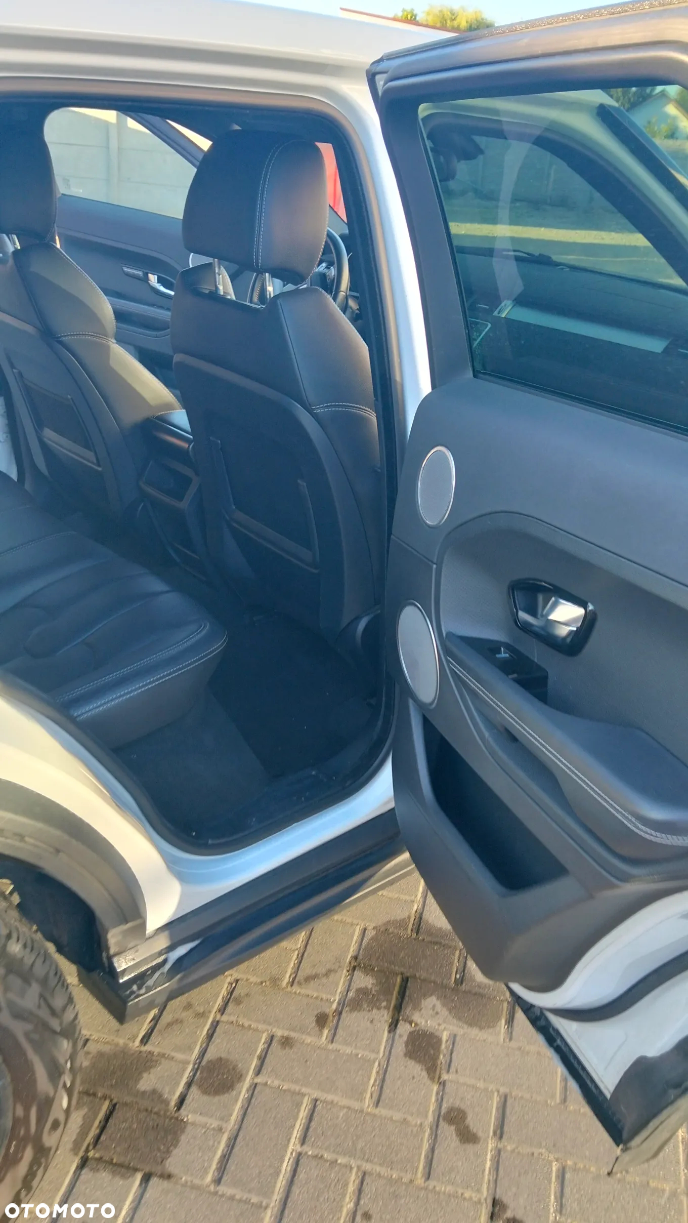 Land Rover Range Rover Evoque - 36