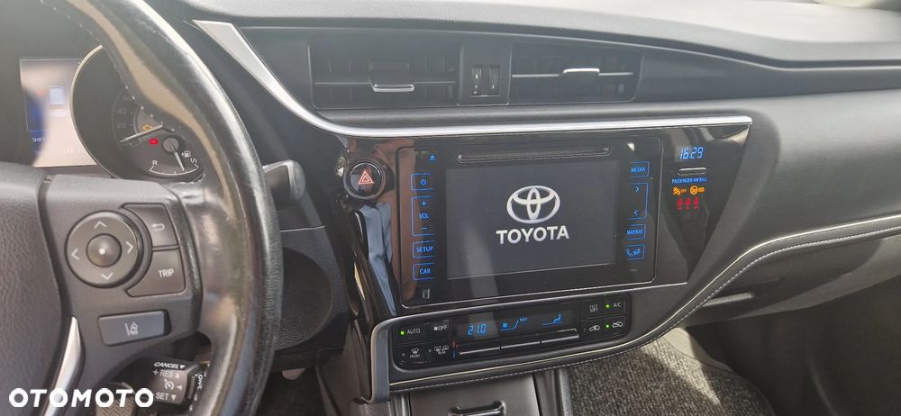 Toyota Auris 1.6 Active - 21