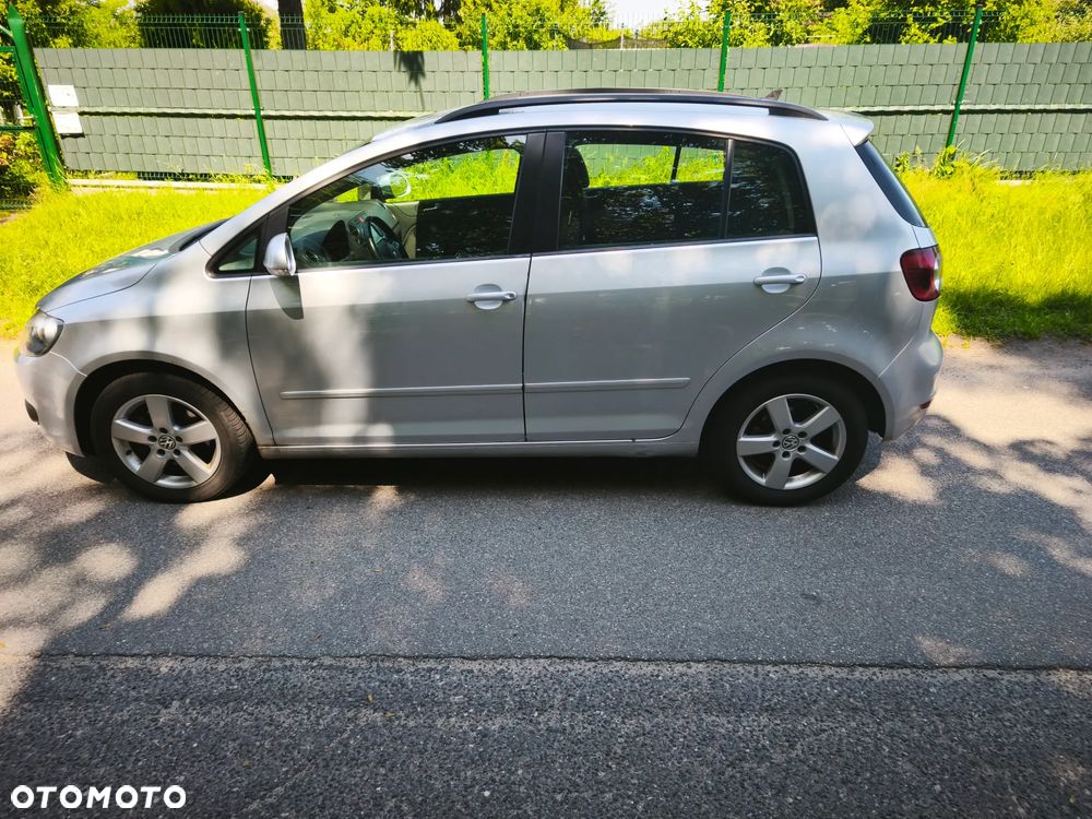 Volkswagen Golf Plus 1.6 TDI BlueMot Comfortline - 15