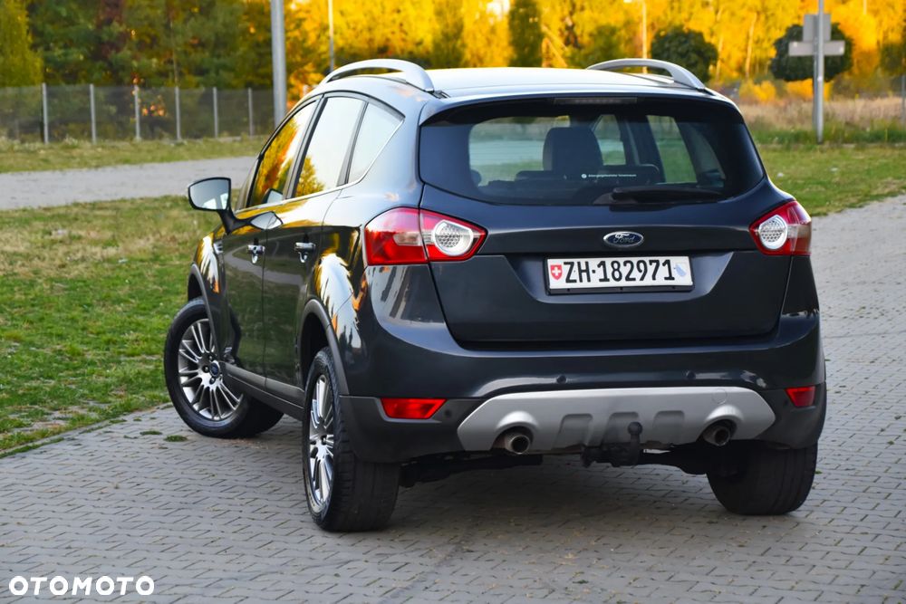 Ford Kuga 2.5 4x4 Titanium - 30